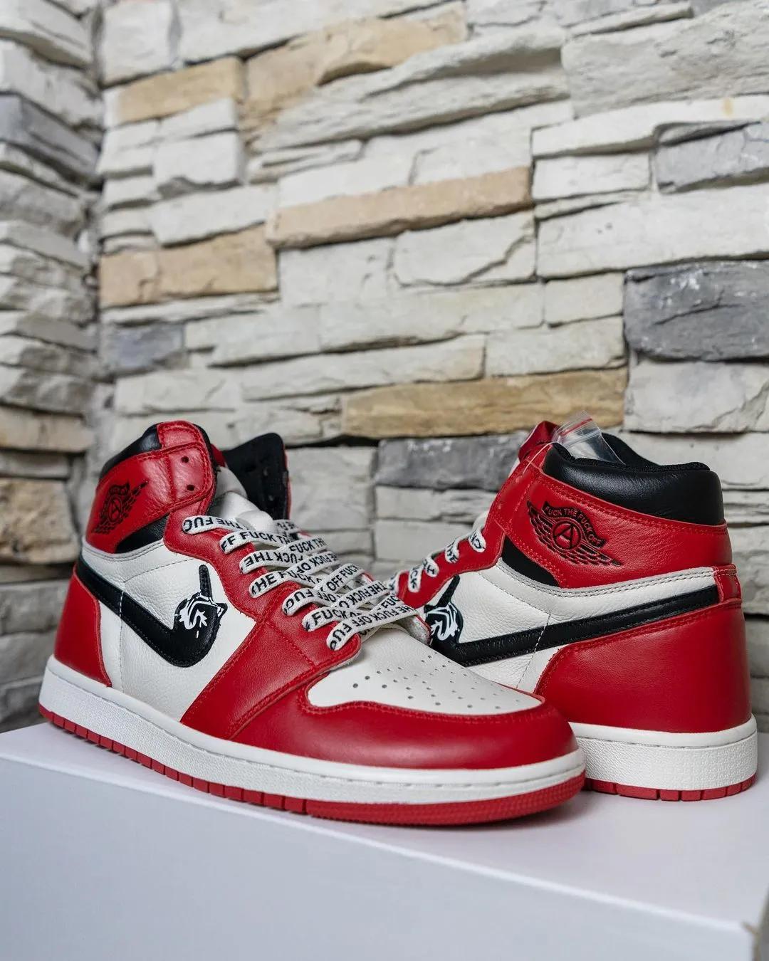 一双假的aj1影子灰多少钱,一双假耐克成本多少钱