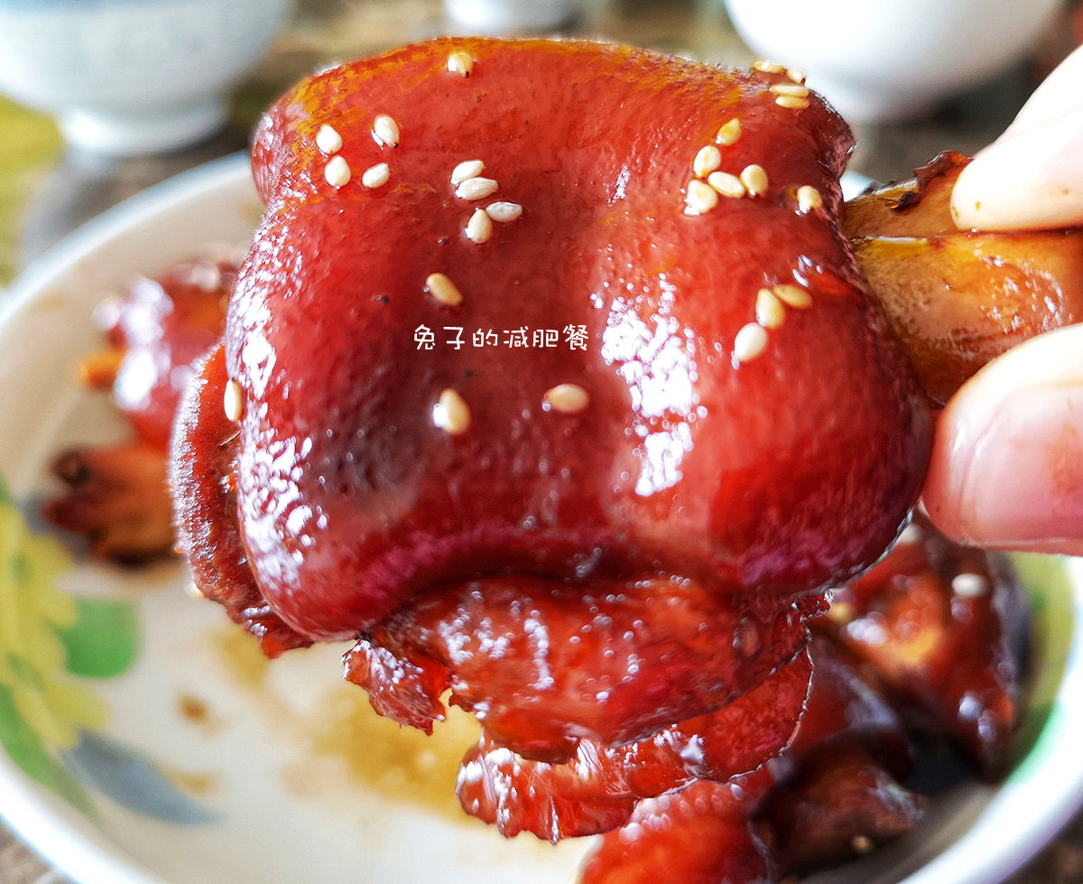 炖肘子和猪蹄软烂脱骨需要多久,如何在家制作软烂脱骨的猪蹄