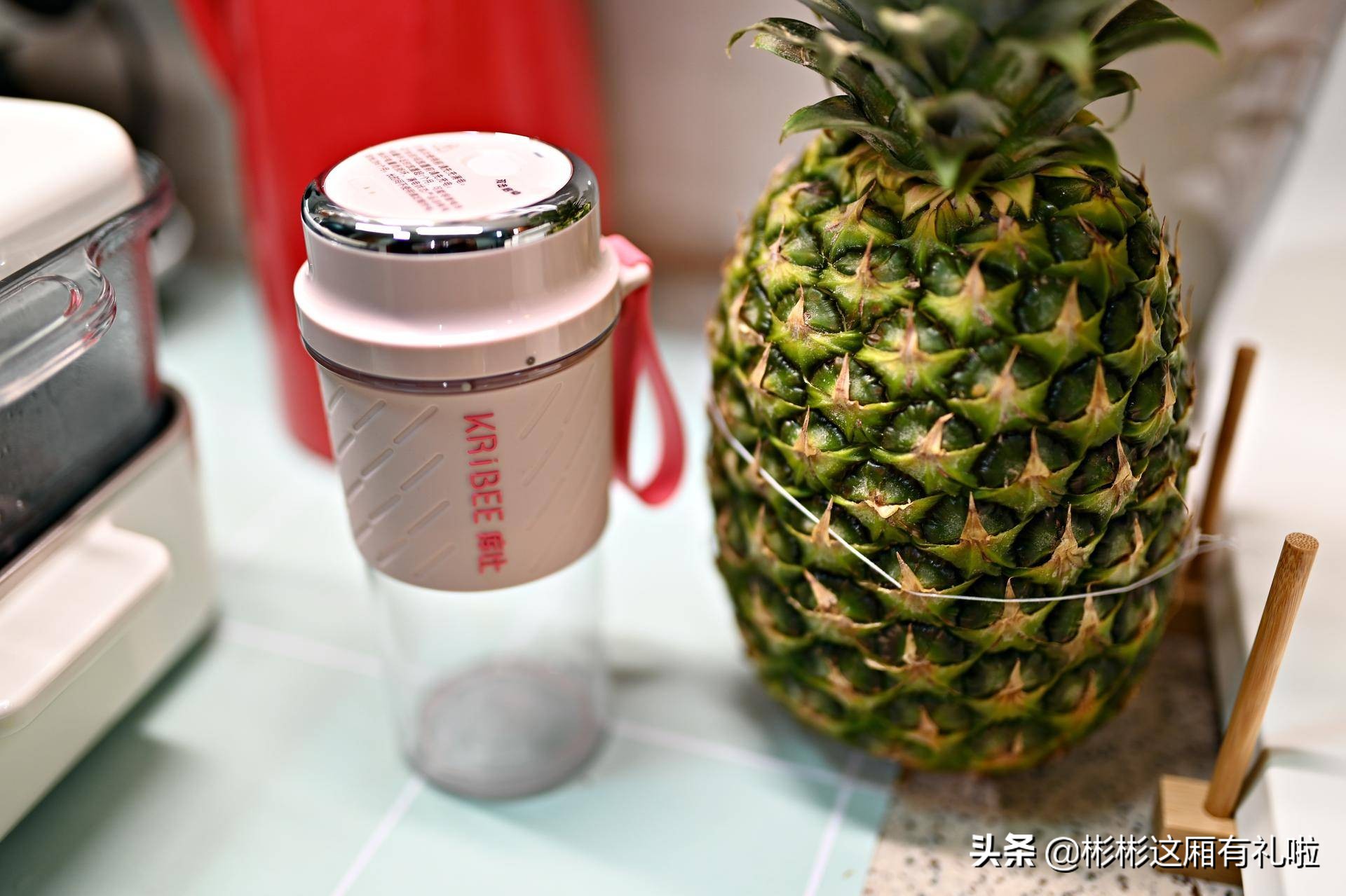 便携式榨汁杯如何用,便携果汁榨汁杯手把手教程