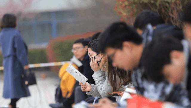 省直公务员和市公务员哪个好,省直公务员和基层公务员