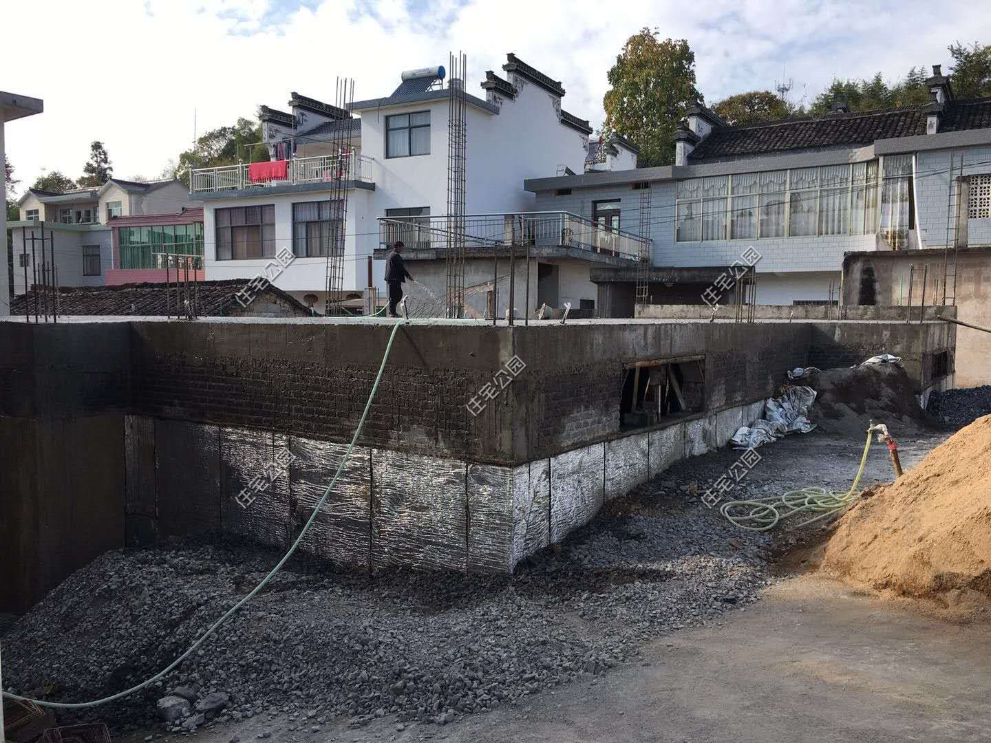 农村建房得多少吨水泥,农村建房用水泥多少钱一方