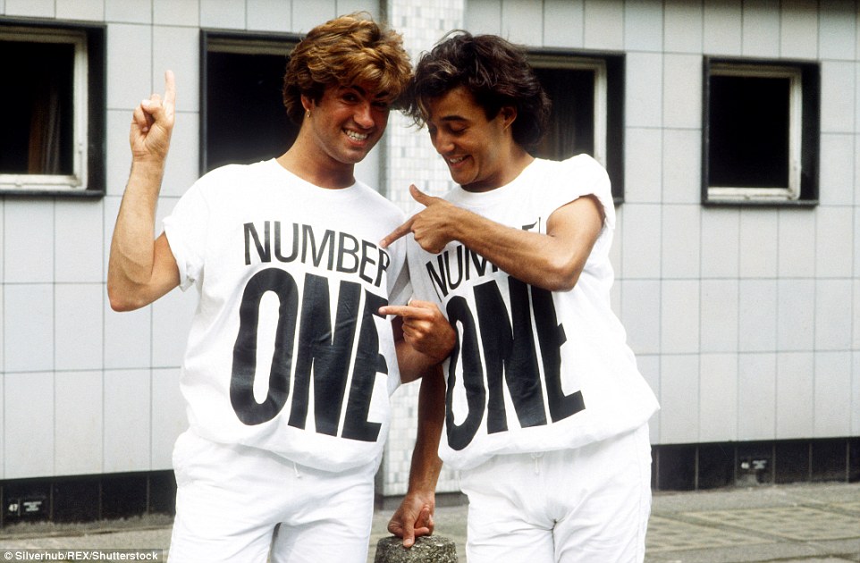 波西米亚狂想曲1985现场完整,波西米亚狂想曲万人合唱1985