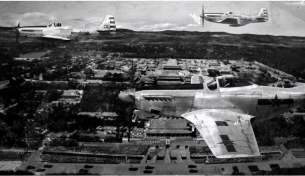 开国军人拜访老战友,司令员看望老兵敬礼视频