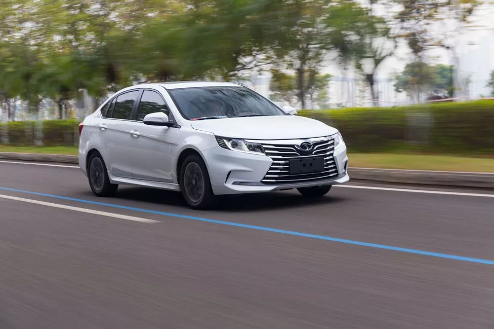 十万元以内的车对比测评,综合评测零缺点的家用轿车