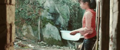 “你留下邮箱吧，我把资源发给你。”