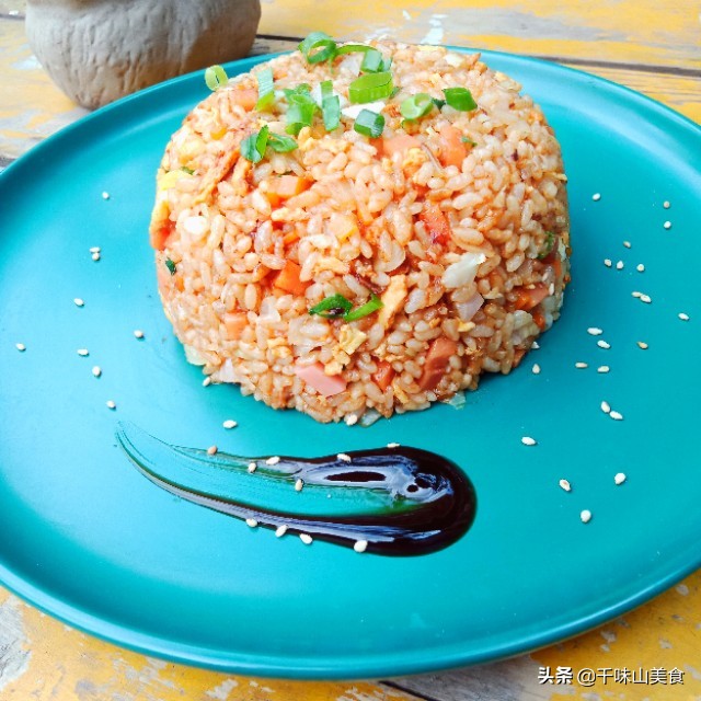 酱油炒饭粘锅什么原因,炒饭米饭松散小技巧