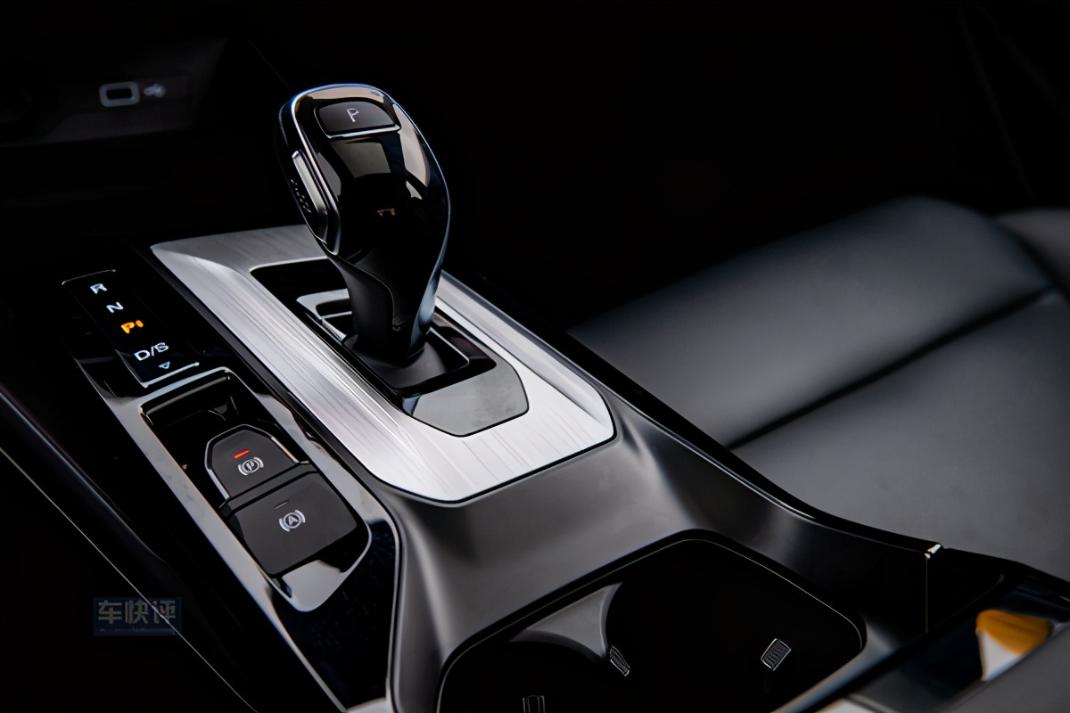 2022名爵mg5试驾灰色,试驾mg52022款