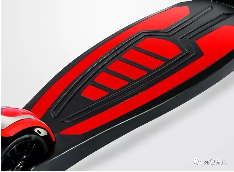 平衡车扭扭车和滑板车哪个好,一岁多买扭扭车平衡车滑板车