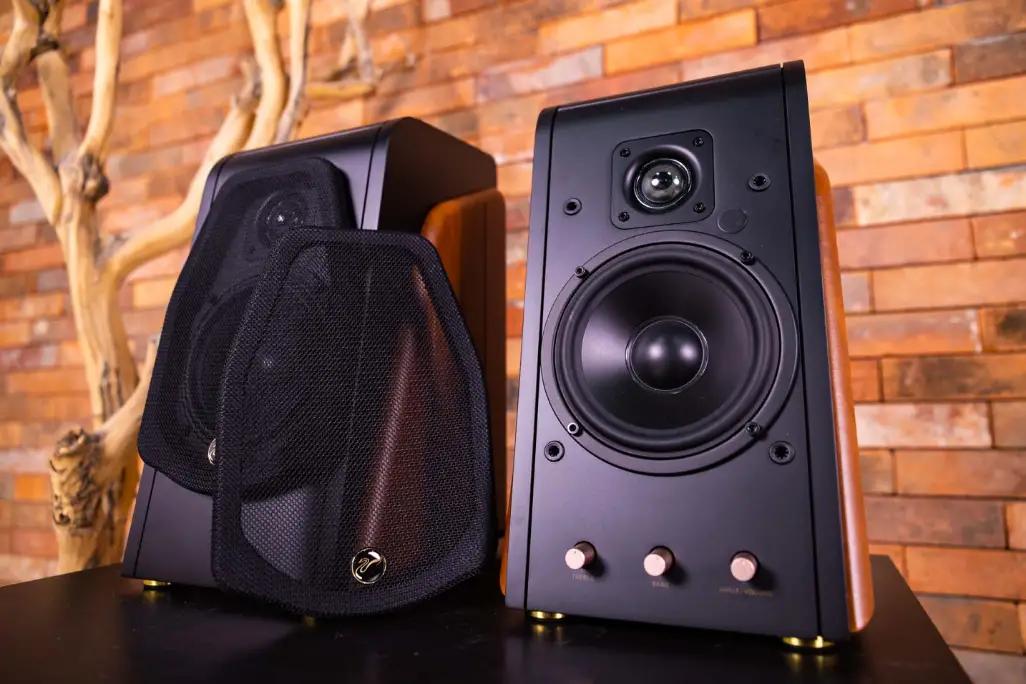 惠威m200音响监听,惠威M200音箱音质怎么样