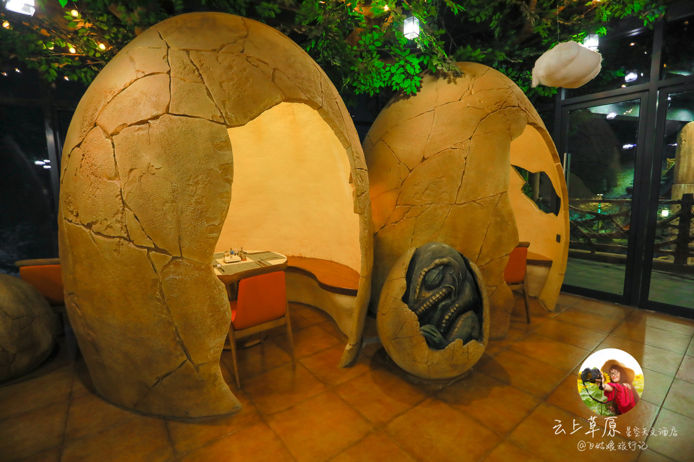 安吉云上草原滑雪场里的酒店,安吉云上草原滑雪场高级雪道索道