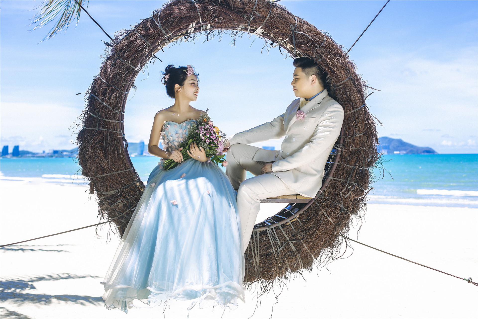 好嗨呦!12月如何玩转三亚?快收好这份攻略→解锁不一样的海岛