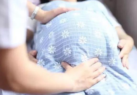 过了预产期胎儿还不发动,过预产期了还没动静轻微见红