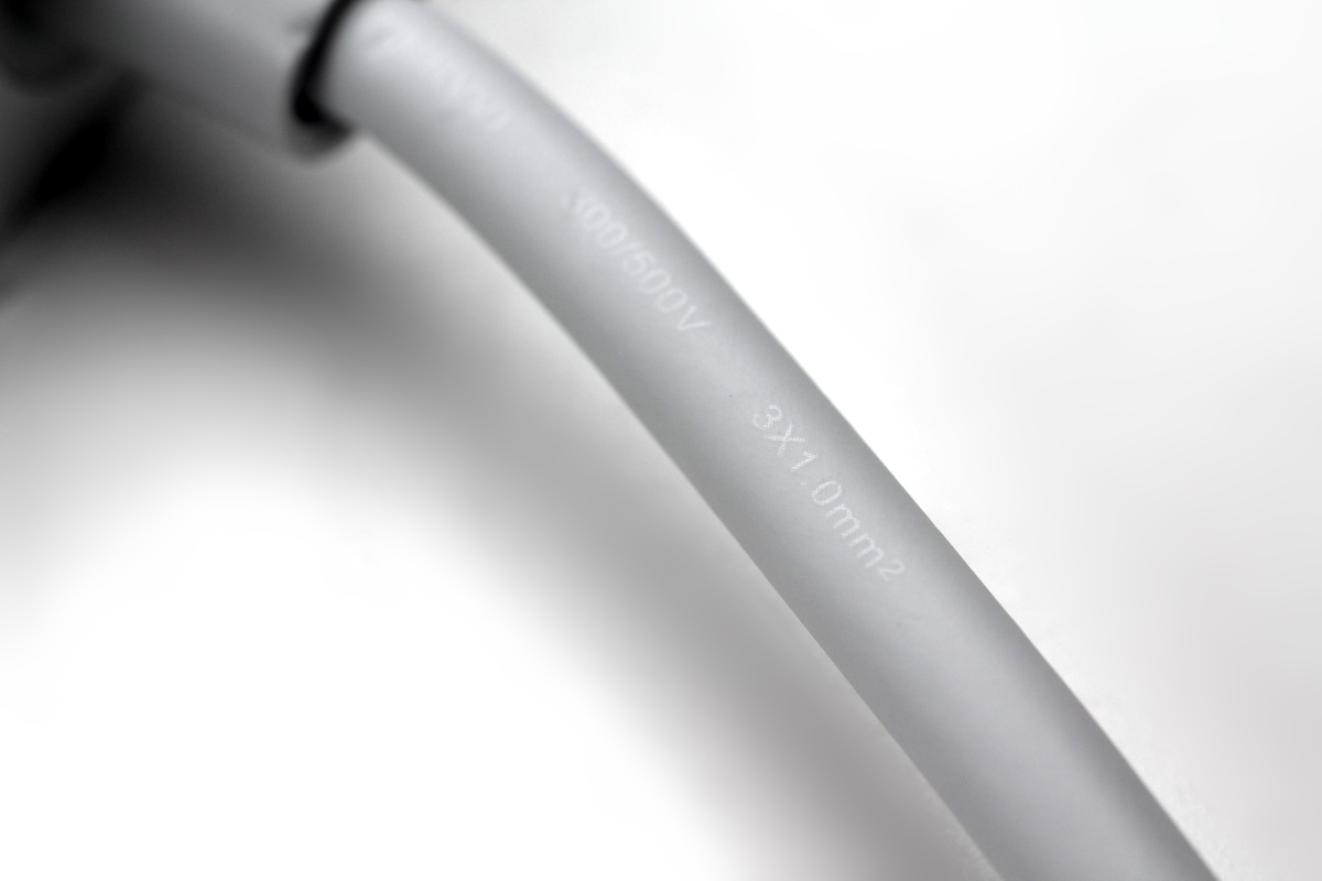 zmi紫米65w多口充电器,zmi充电器65w拆解