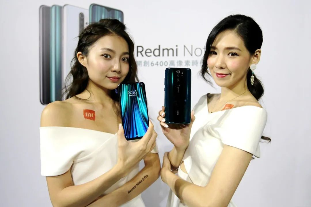 手机上的广告要怎么把它关掉,手机自动弹出广告关也关不掉