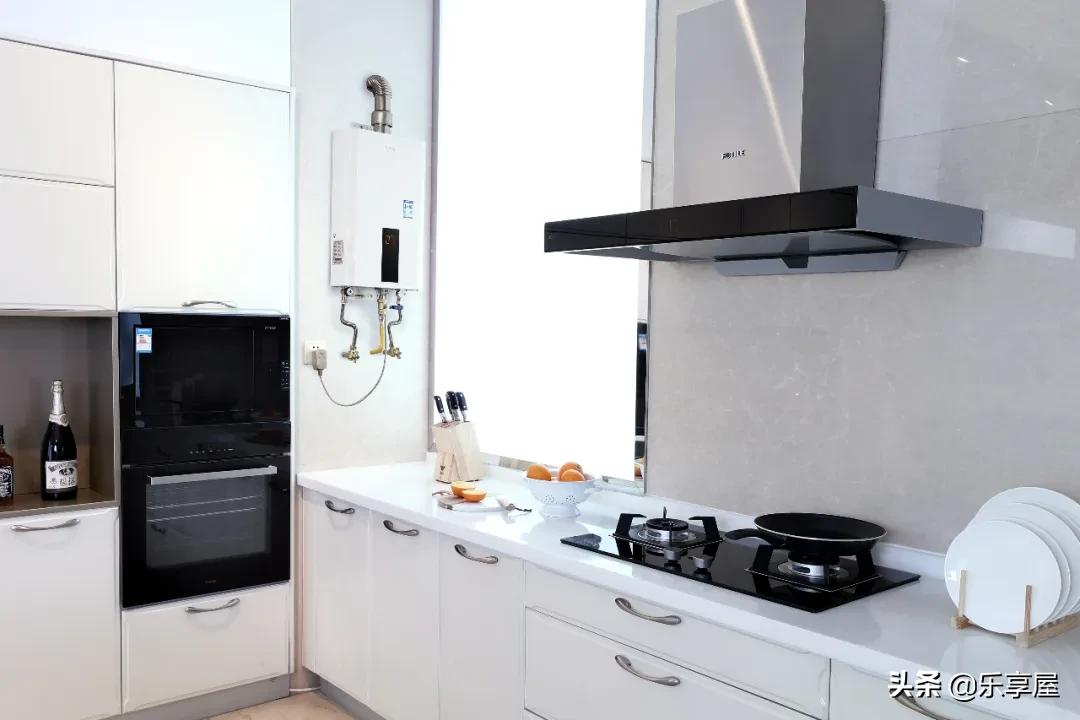 自从老婆买了一个洗衣神器,老婆买了噪音超大的热水器