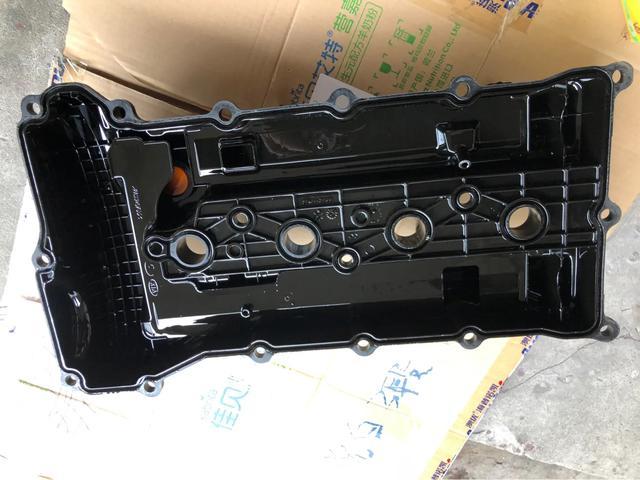 起亚k5气门室盖垫渗油,自己动手更换发动机气门室盖