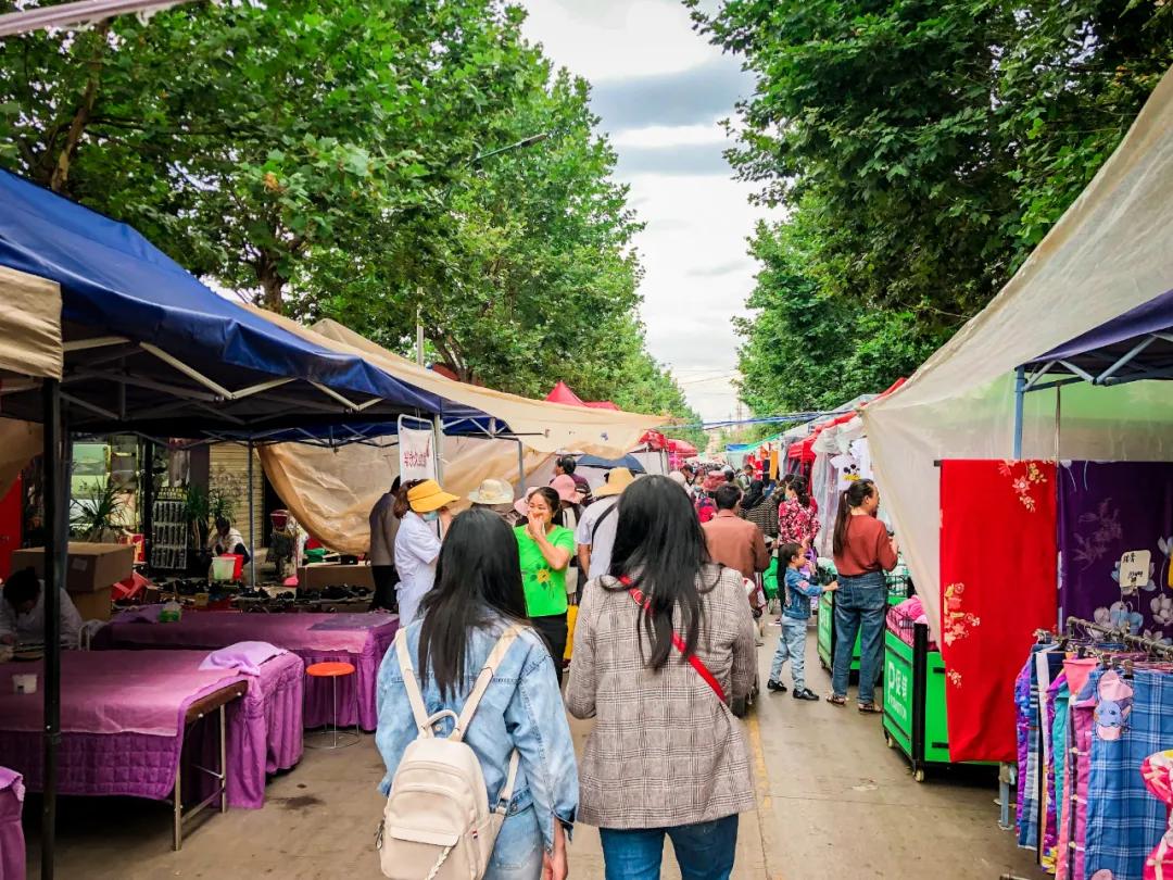 每逢周天,昆明人都喜欢来这里赶街!你去过吗?