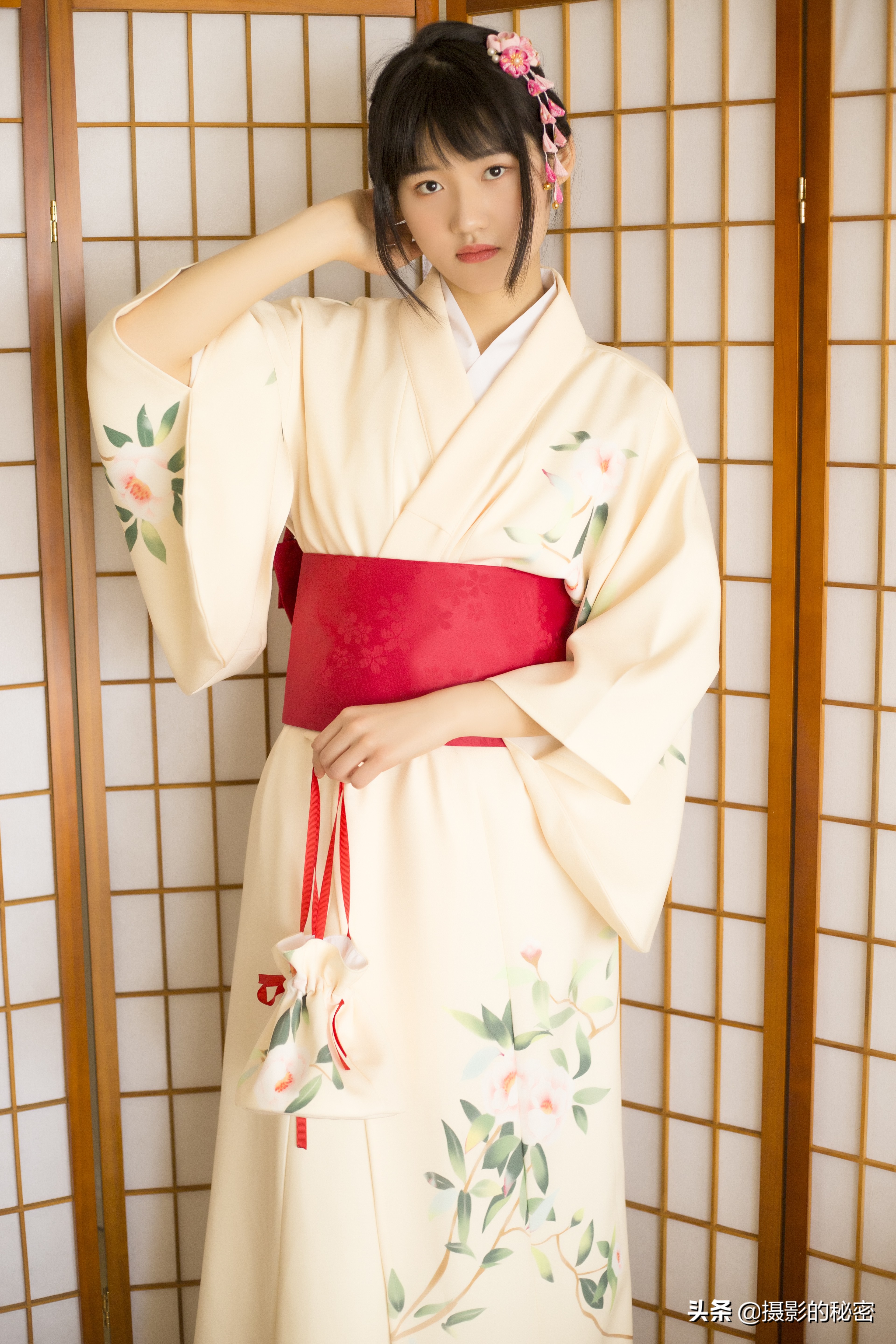 专访｜从300元的助理，到10000+的摄影总监：我把客人变成了爱人