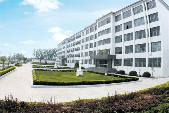 费县哪个学校好,费县全日制学校哪家好