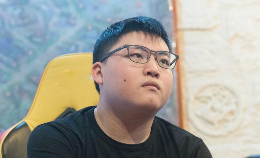 rng小明和uzi是最佳组合吗,uzi刚改名时打峡谷之巅