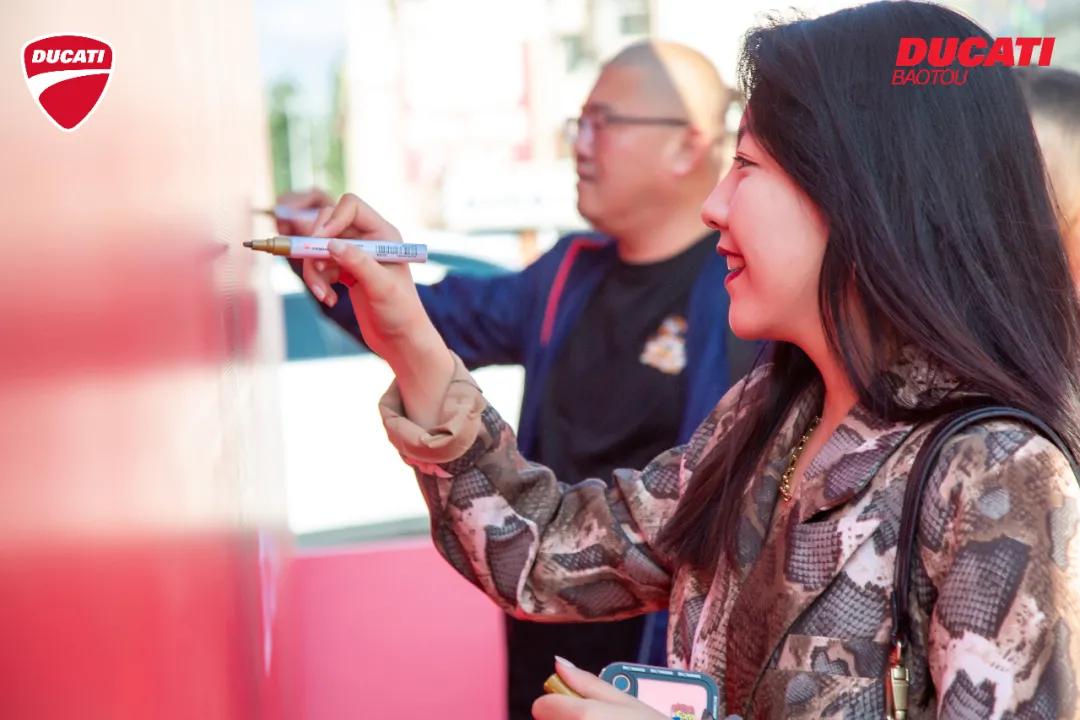 包头杜卡迪v4,杜卡迪大4s店