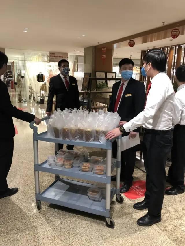 万菱广场复市！120万种商品工厂成本价，国际淘宝圣地回来了！