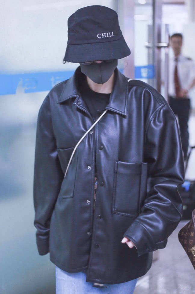 迪丽热巴同款竖条纹裤,迪丽热巴穿的格子裤