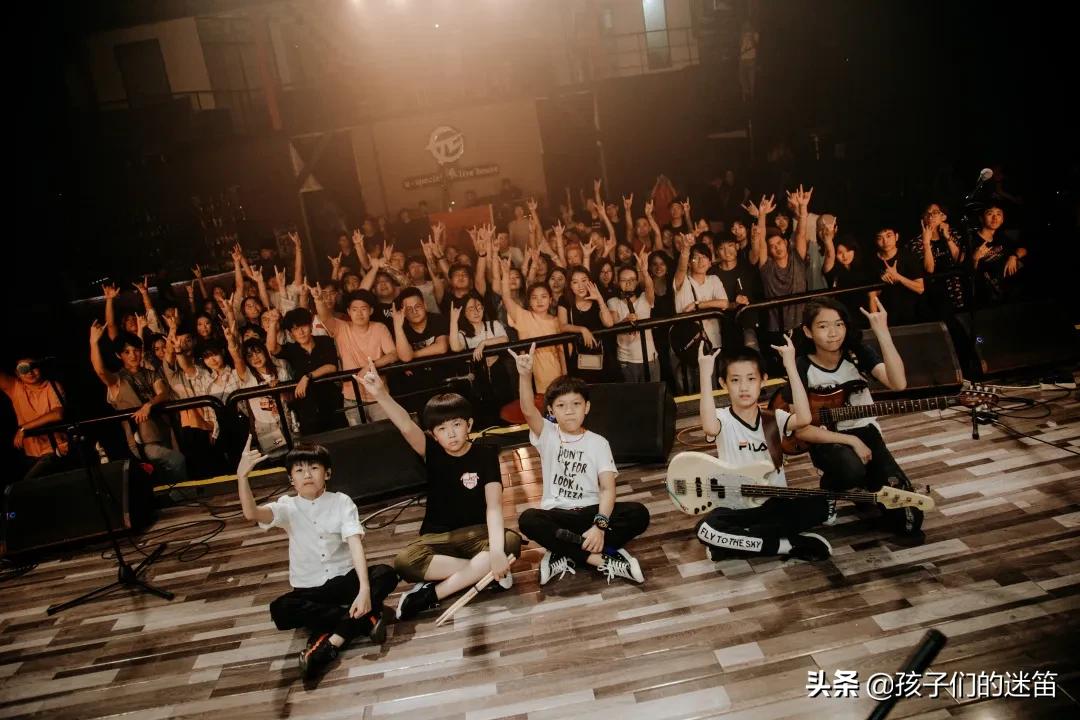 和自己偶像合作是种什么样的体验,当偶像的真实感受