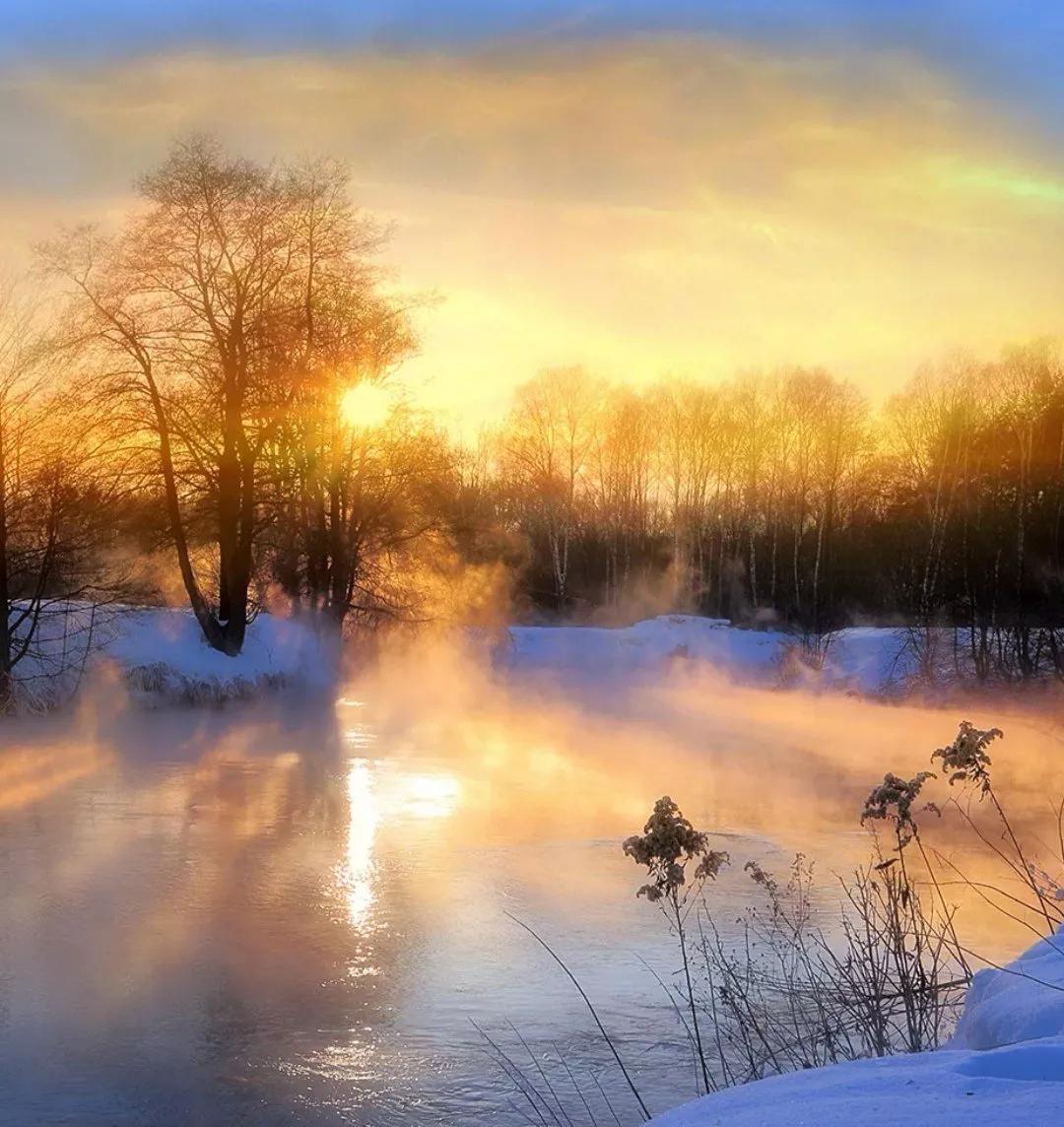 日近山红暖气新一阳先入御沟春,日近山红暖气新