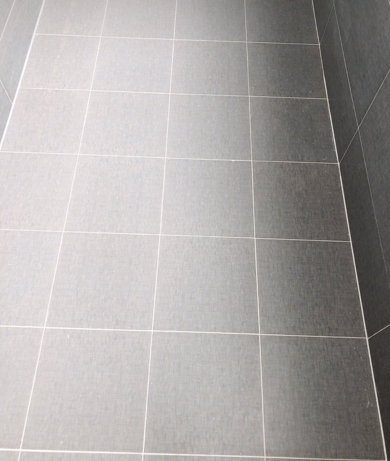 弱化砖缝的美缝剂如何选择,偏白黄的美缝剂