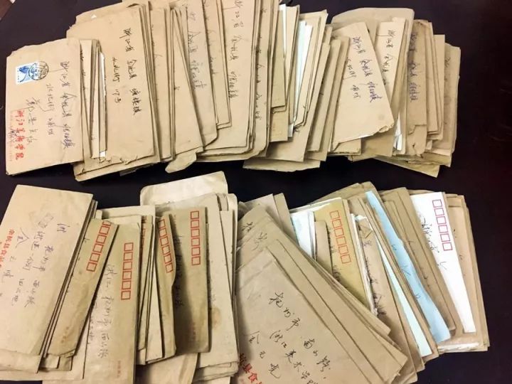 木制工艺品获央视点赞、手制包秒杀爱马仕、螳螂车羡煞万人……