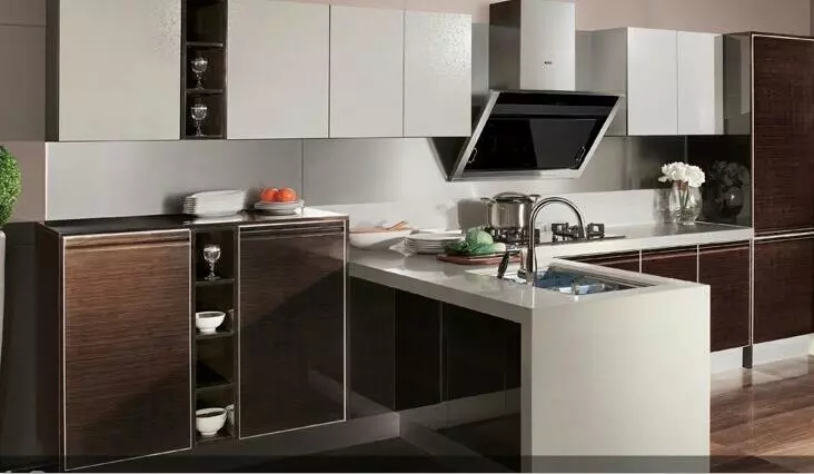 从破产欠债十亿到全国首富,从首富到老赖的经历