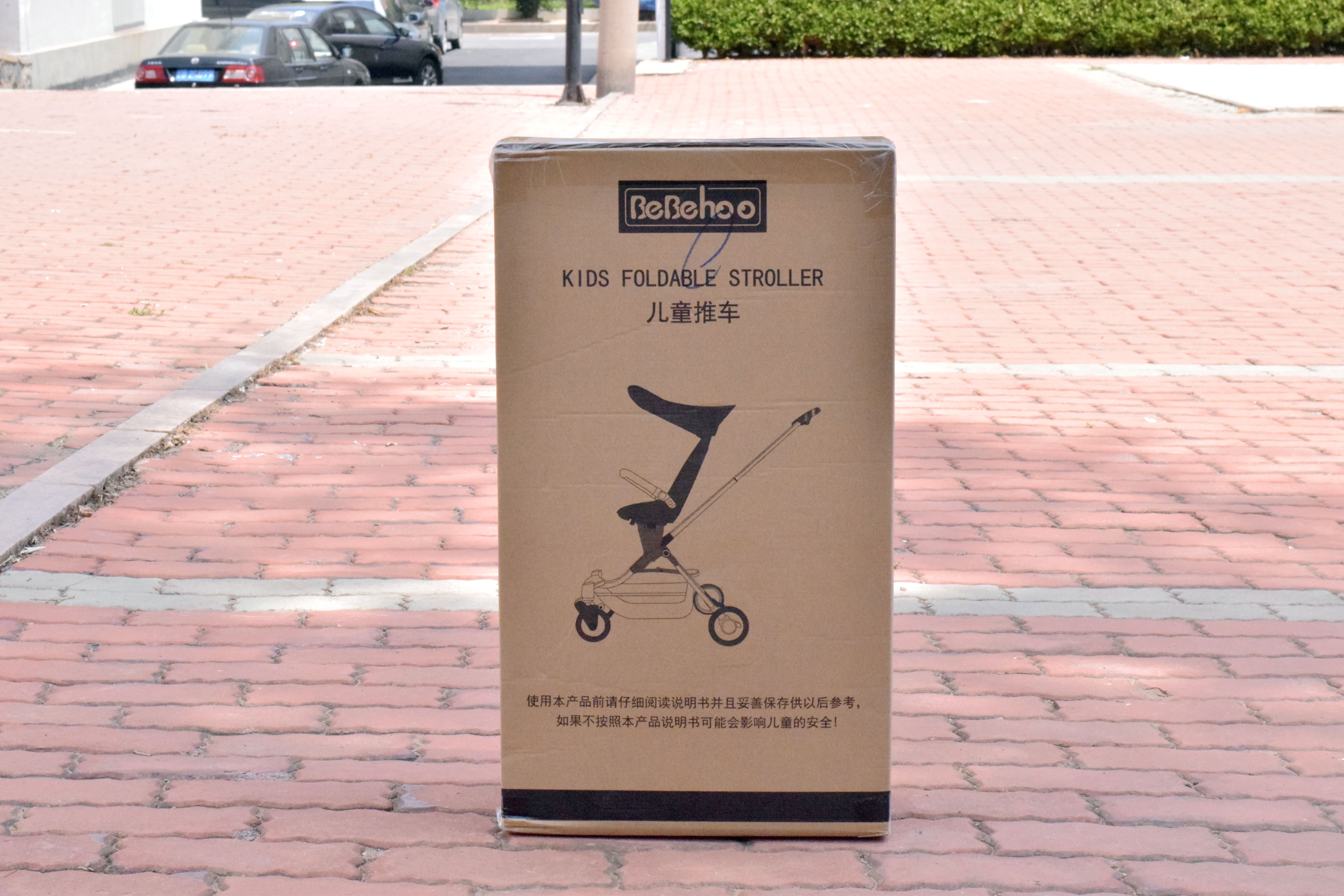 防侧翻设计,单手开合,小米推出首款轻便溜娃车,网友:价格合理