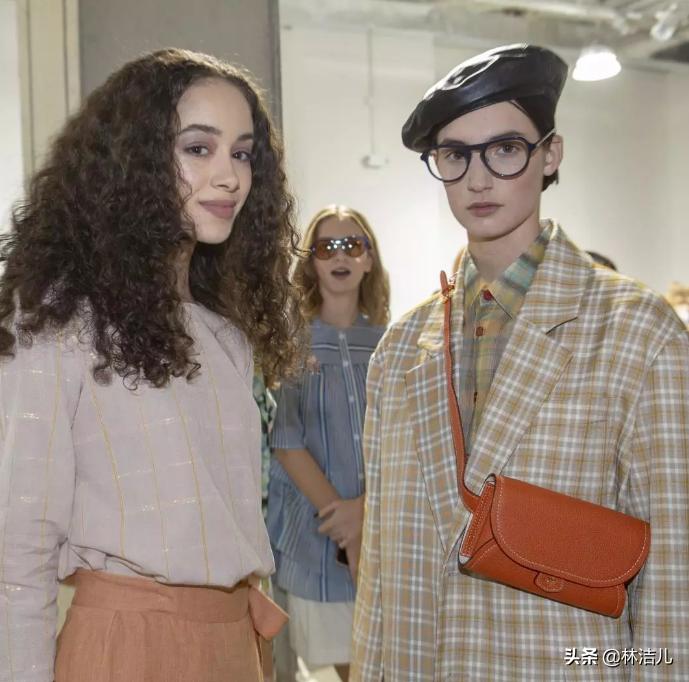 别再沉迷大牌，这5款小众品牌包包好时髦，最便宜1500元就能买到