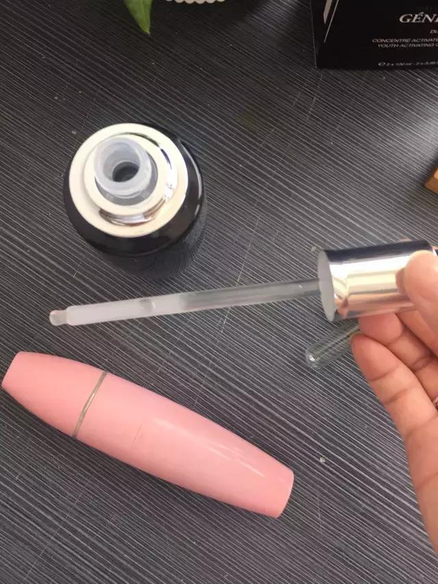 欧莱雅小黑瓶真的能代替兰蔻小黑瓶吗?