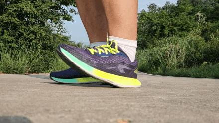 性价比踩屎跑步鞋,100左右踩屎感跑鞋推荐