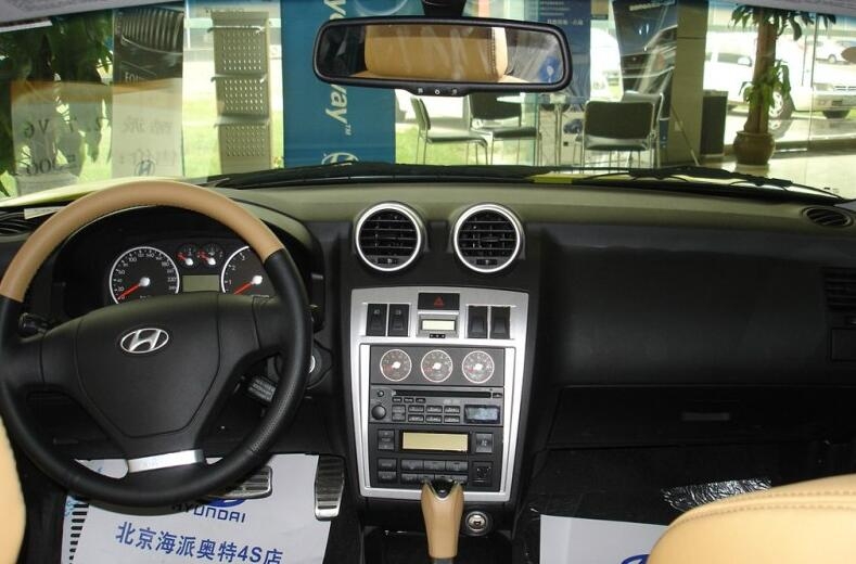 颜值高还便宜的跑车推荐,现代跑车酷派全新一代