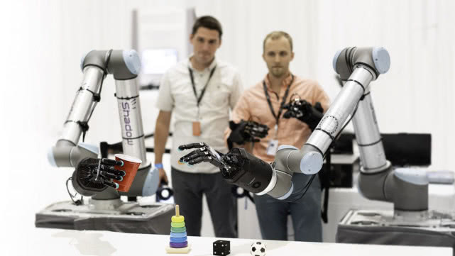 黑科技微信视频通话,黑科技视频聊天可以靠表情聊天吗