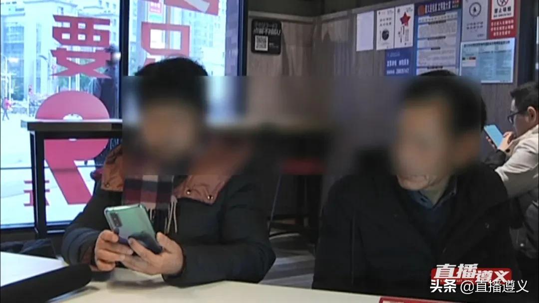 健身卡突然“缩水”,老人声称被“忽悠”寻求记者帮忙