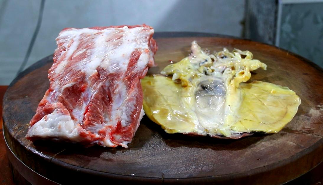 排骨炖墨鱼有什么营养,墨鱼炖什么好吃又营养小孩