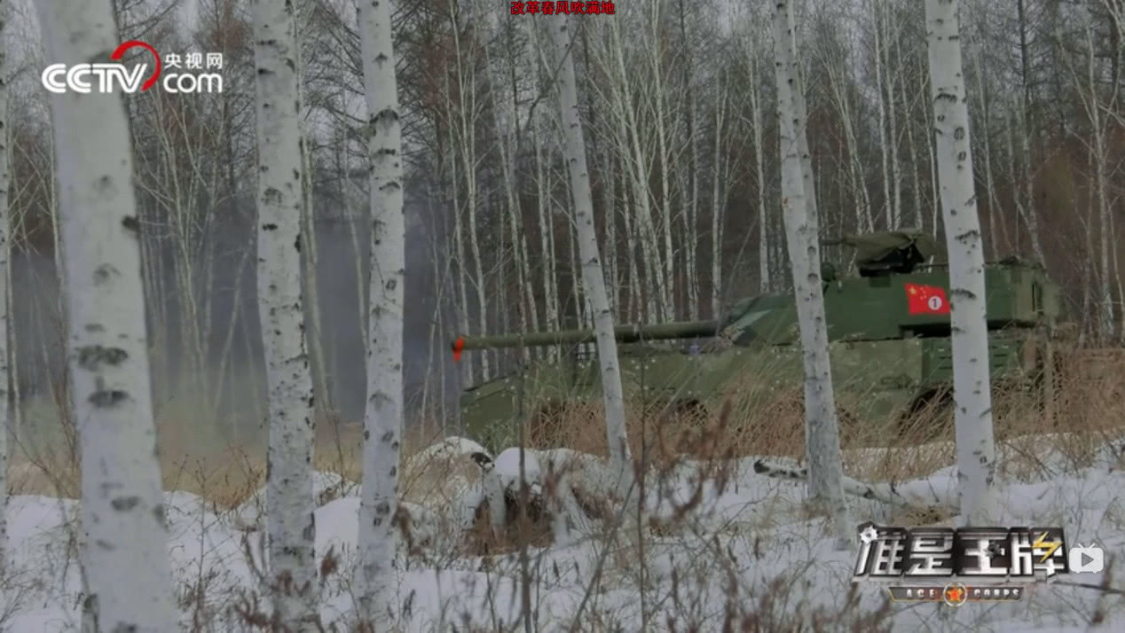 解放军最新型装甲突击车,国产新式轮式突击车测试