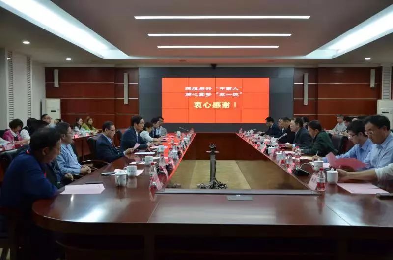 娉洰姣嶆牎,涓崡瀛﹀瓙79绾у洖姣嶆牎鎶ュ埌