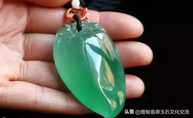 翡翠雕刻房子造型寓意,翡翠雕刻蚂蚁和虫子寓意