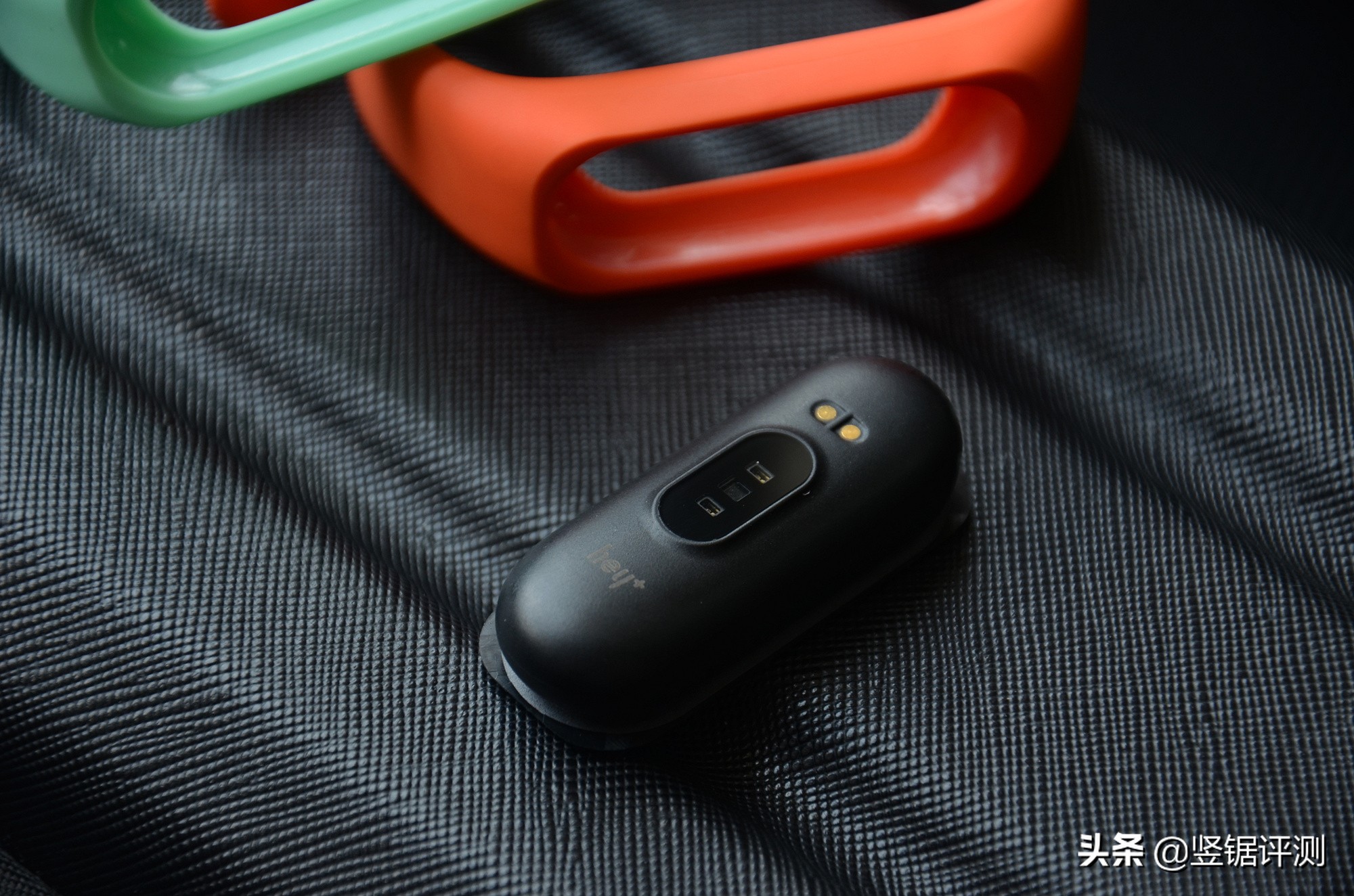 黑加手环1s和1有什么区别,黑加手环添加异形门卡