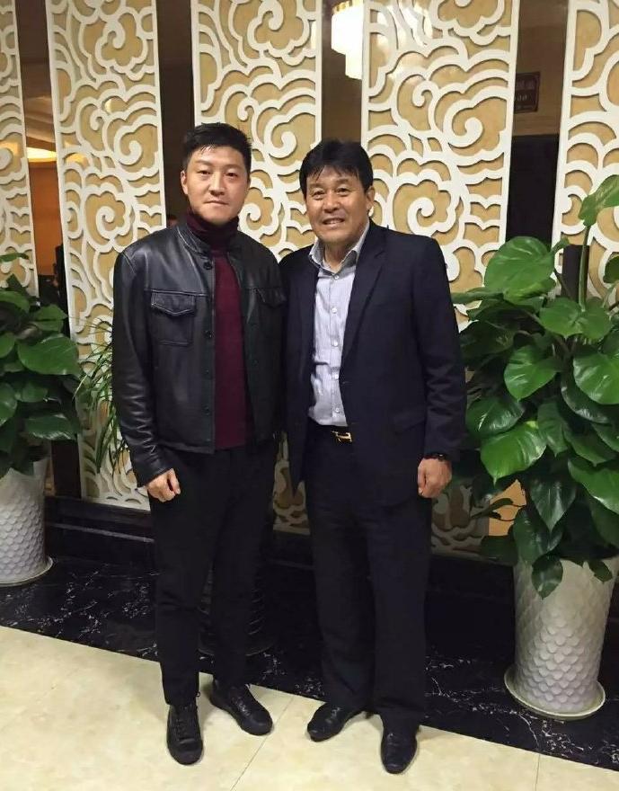 中国足球有在欧洲踢的球星吗,中国足球队赵四