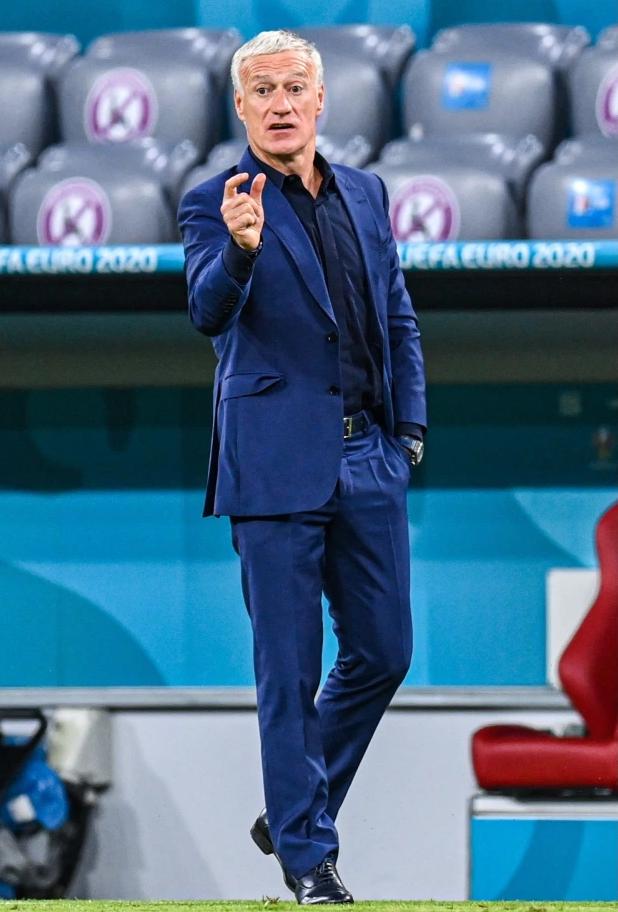 欧洲杯主教练,欧洲杯主帅服饰