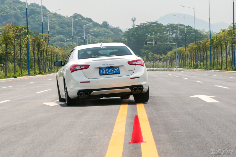 玛莎拉蒂ghibli和s350,玛莎拉蒂ghibli测试评价