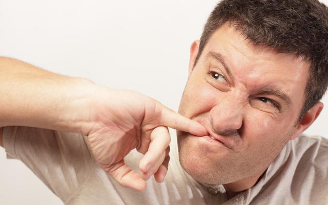 老年塞牙如何正确解决,老年人牙缝大塞牙最好的解决方案