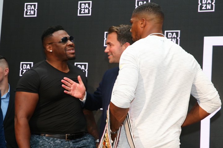 世界重量级第一人被曝丑闻！泰森接班人：约书亚靠黑哨奥运夺金