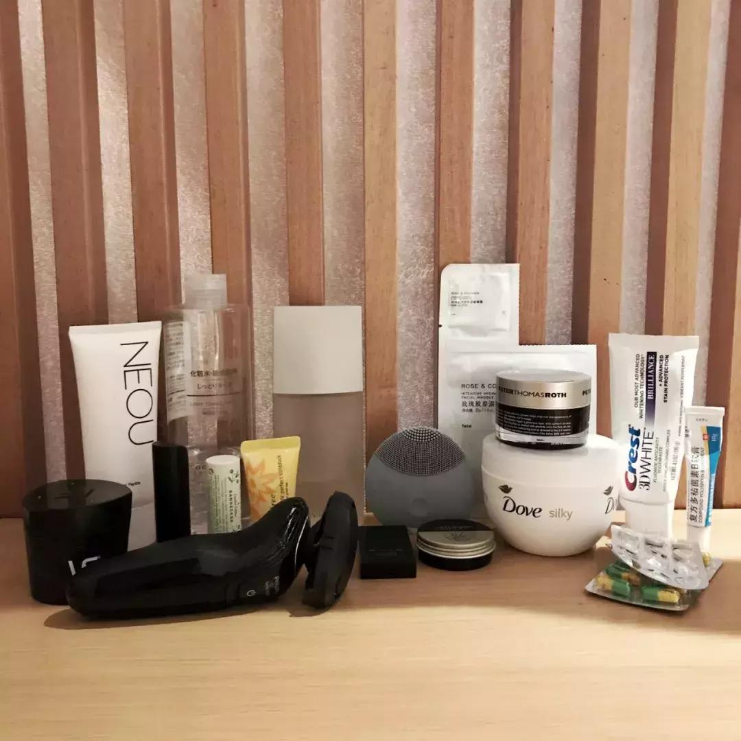 突击检查包里都装什么,突击检查化妆品包包